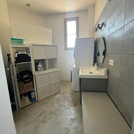 Apartment T4 Pieds Dans L'eau ! Ajaccio (Corsica)