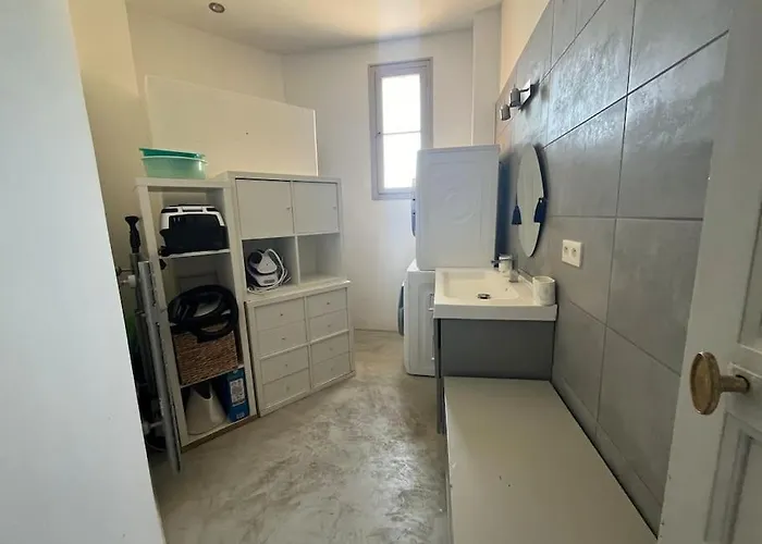 Apartment T4 Pieds Dans L'eau ! Ajaccio (Corsica)