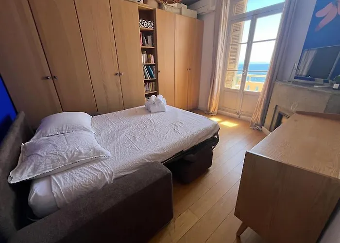 T4 Pieds Dans L'eau ! * Аяччо