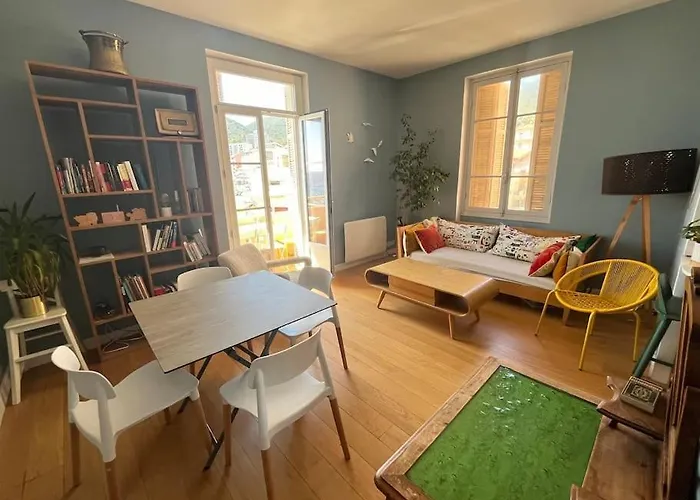 T4 Pieds Dans L'eau !